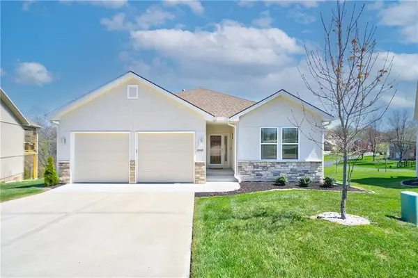 3900 NW Eclipse Place, Blue Springs, MO 64015
