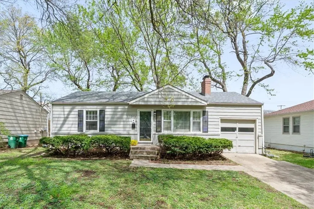 2816 W 47th Terrace, Westwood, KS 66205 - #1