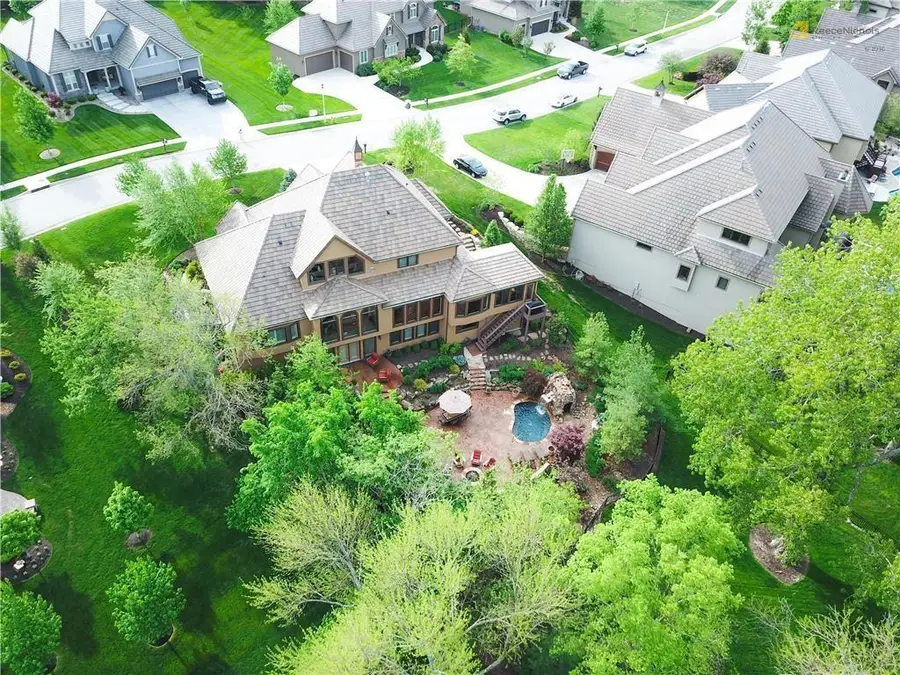 15320 Larsen Street, Overland Park, KS 66221 - #3