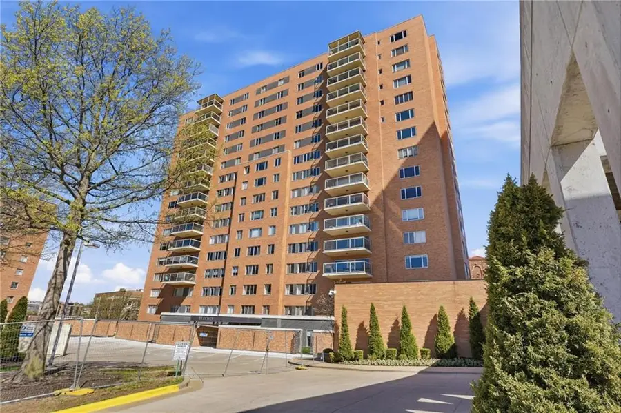 121 W 48th Street #202, Kansas City, MO 64112 - #2