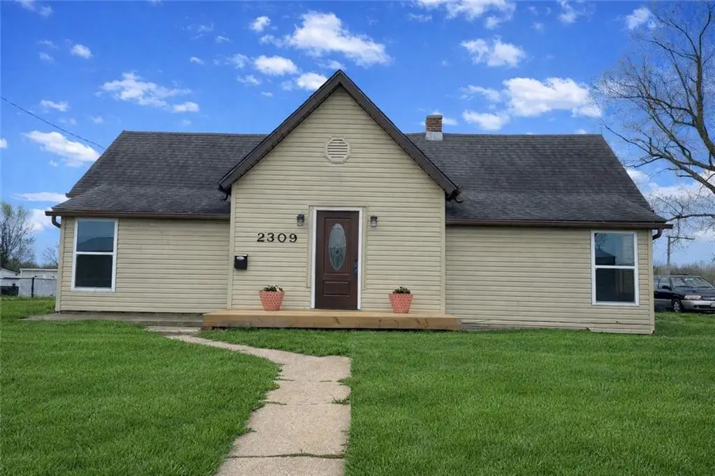 2309 Washington Street, Lexington, MO 64067 - #1