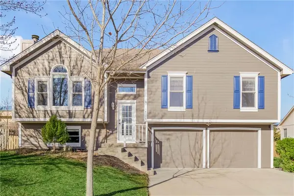 14114 Lora Street, Smithville, MO 64089