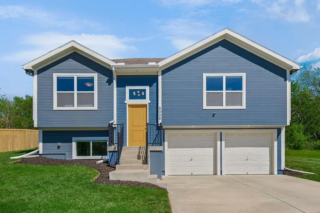 5025 N Belmont Avenue, Kansas City, MO 64119 - #1