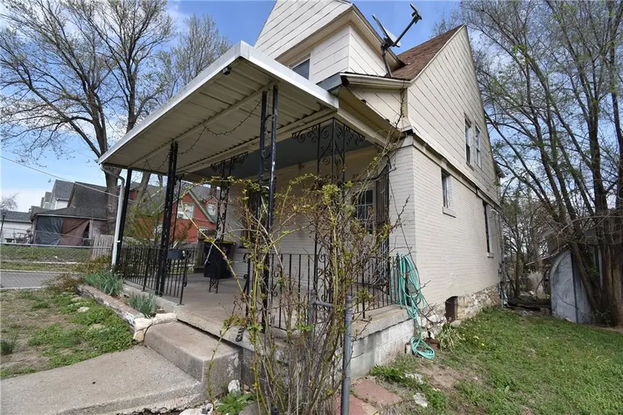 801 Elmwood Avenue, Kansas City, MO 64124 - #3