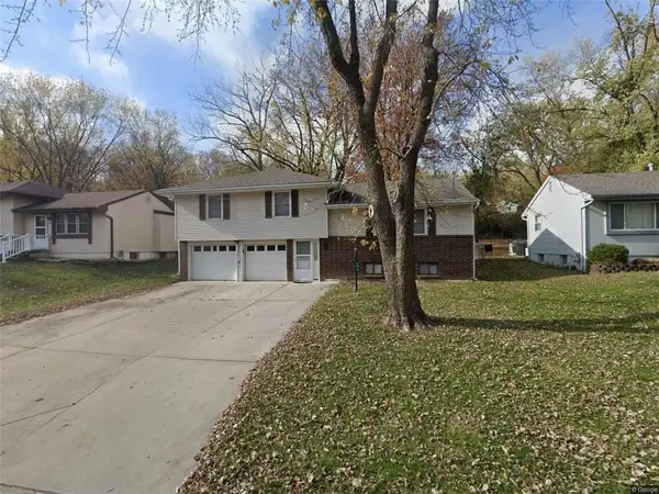 4810 Woody Creek Lane, Kansas City, MO 64151