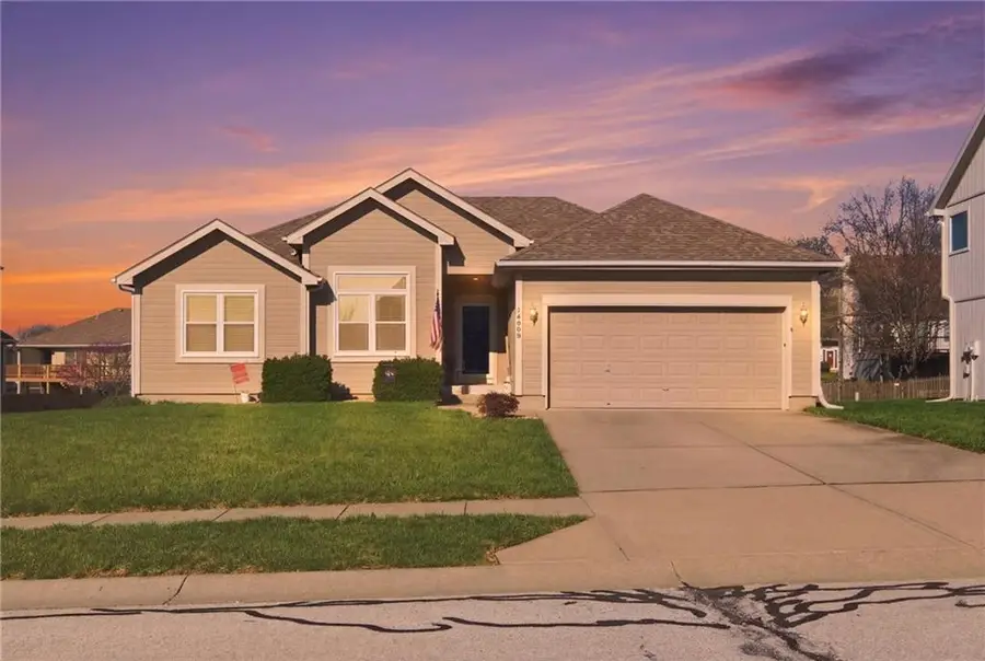 14608 Green Castle Street, Smithville, MO 64089 - #2