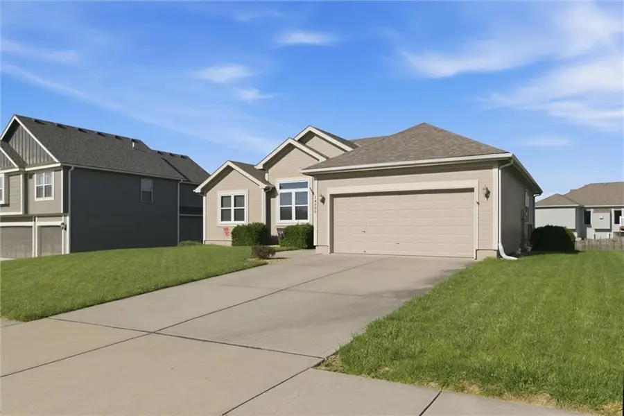 14608 Green Castle Street, Smithville, MO 64089 - #3