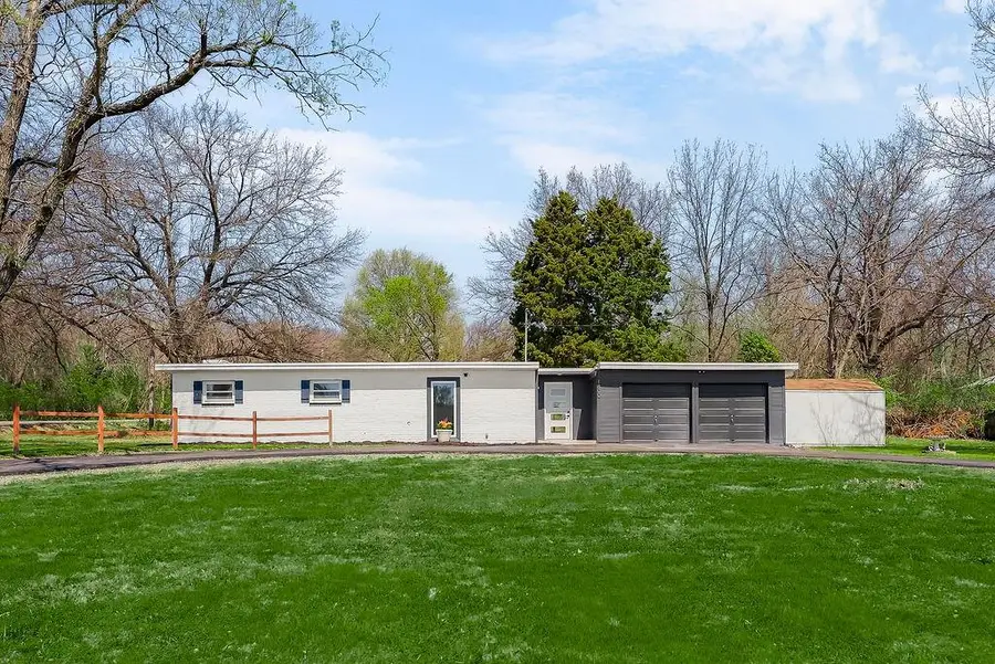 1800 E Blue Ridge Boulevard, Kansas City, MO 64146 - #3