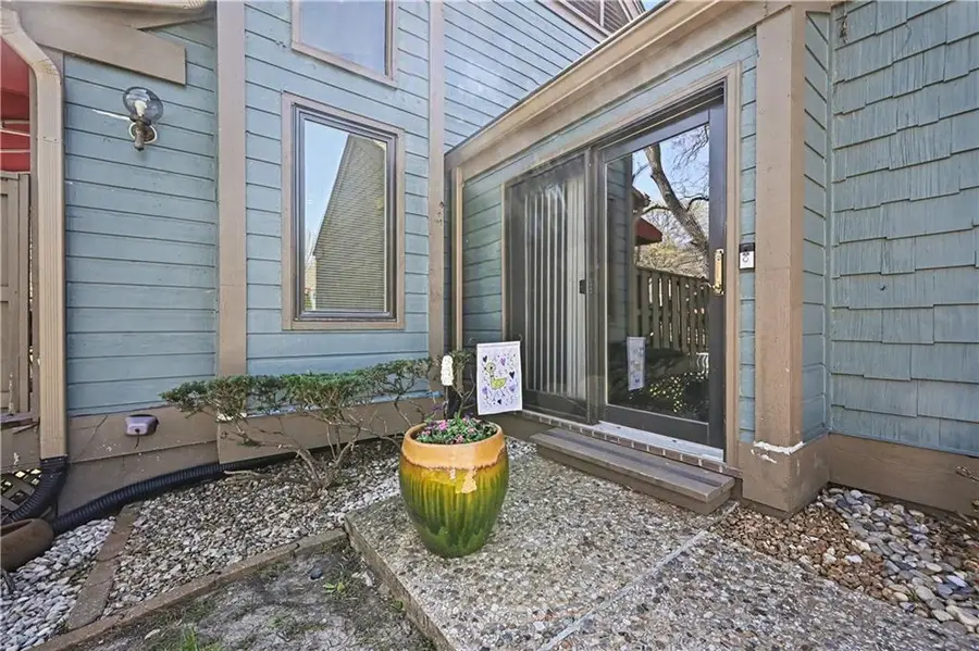 419 Lakeside Drive, Liberty, MO 64068 - #3