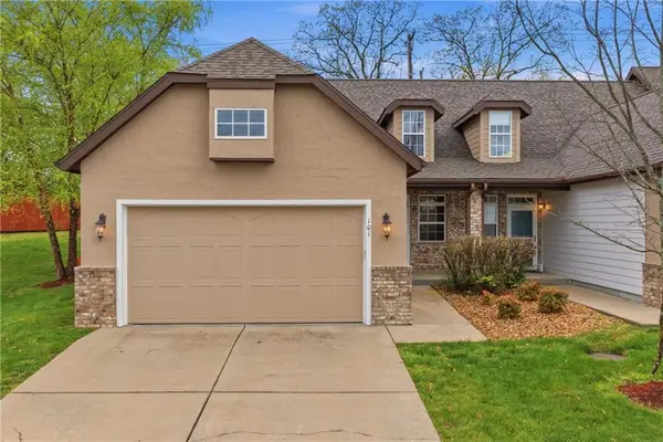 101 Residence Lane #1, Branson, MO 65616