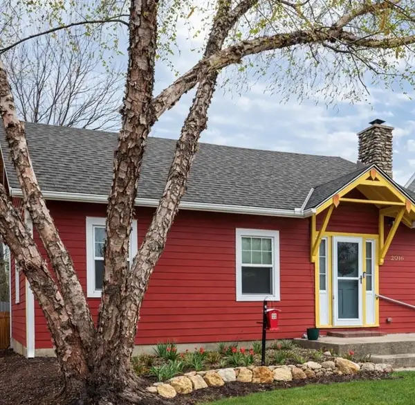 2016 New Hampshire Street, Lawrence, KS 66046