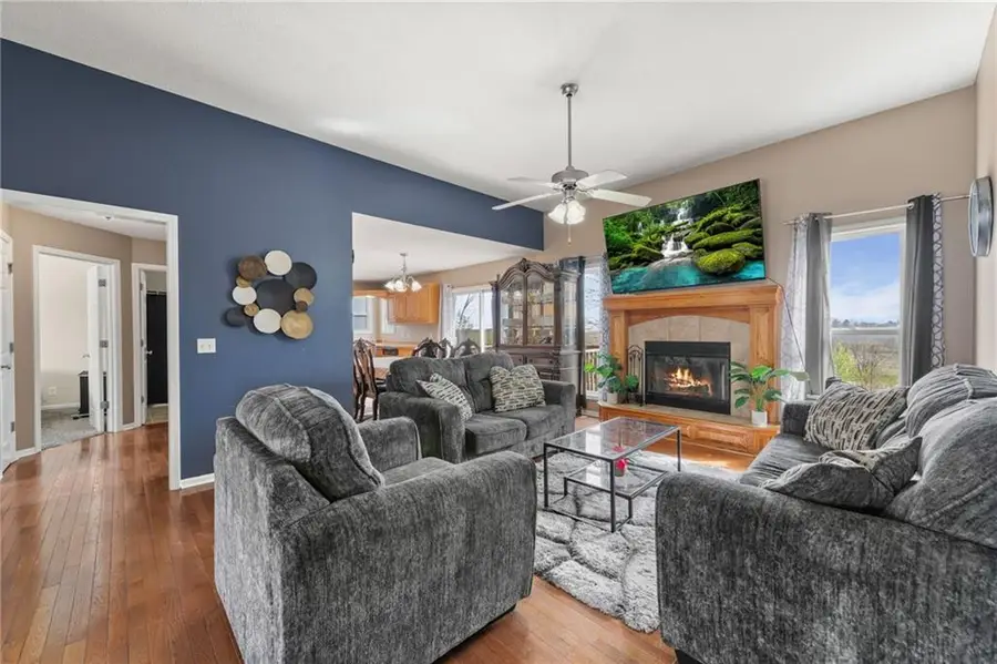 1405 NE 196th Street, Smithville, MO 64089 - #2