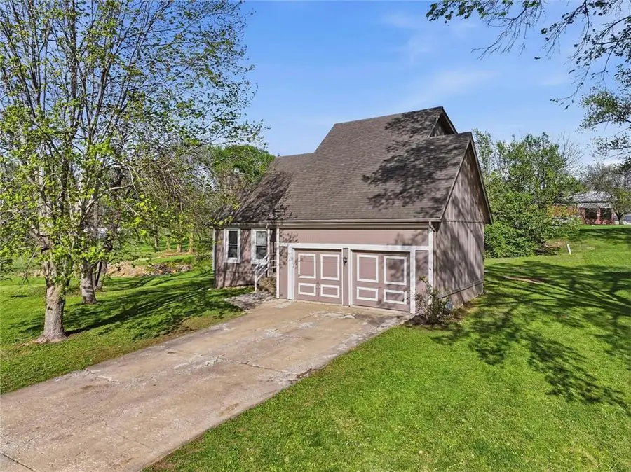 8111 Swarner Drive, Lenexa, KS 66215 - #2