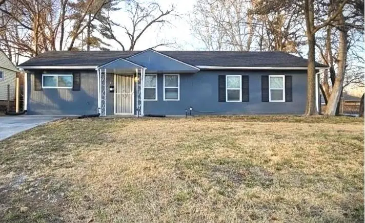 4818 E 45th Street, Kansas City, MO 64130 - #1