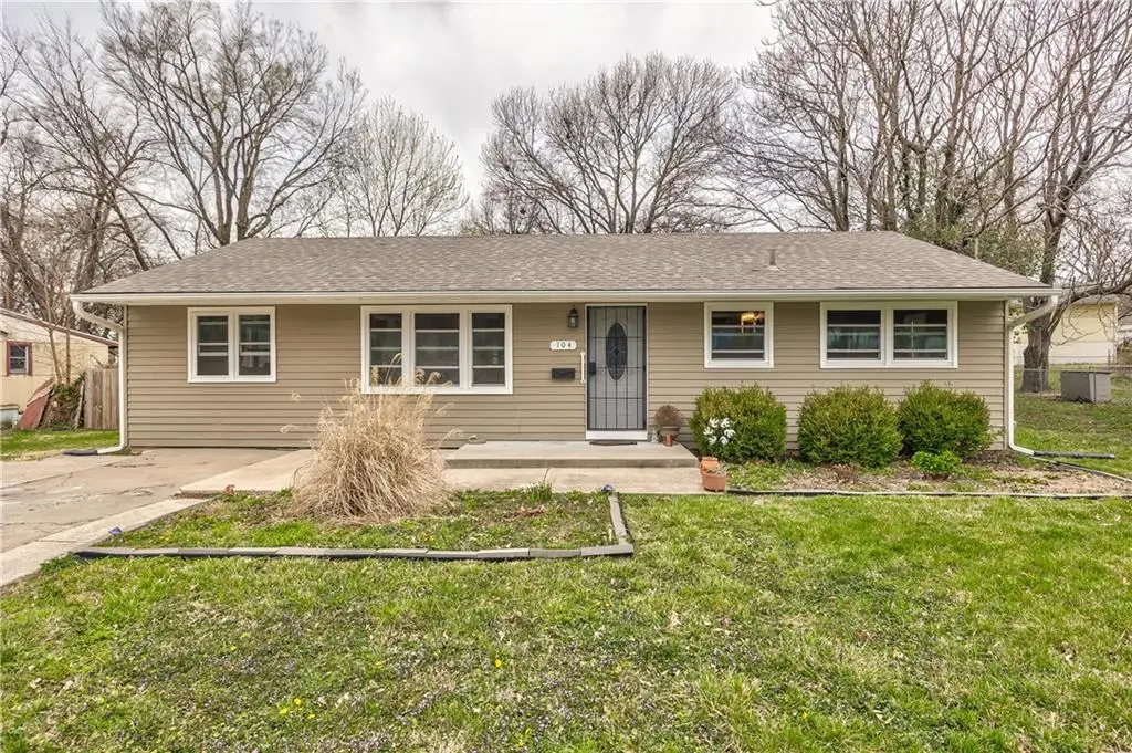 104 Baldwin Street, Belton, MO 64012 - #1