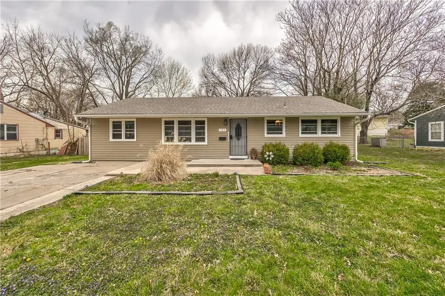 104 Baldwin Street, Belton, MO 64012 - #2