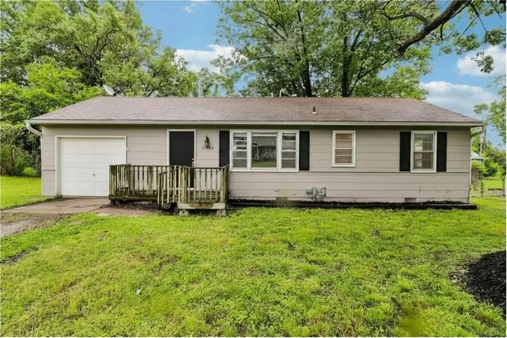 11709 Lawndale Avenue, Kansas City, MO 64137 - #1