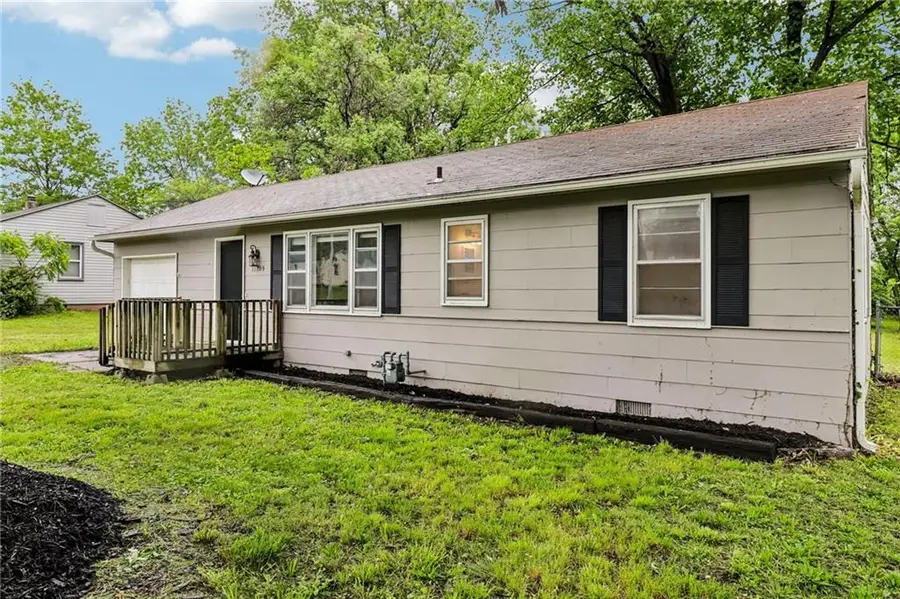 11709 Lawndale Avenue, Kansas City, MO 64137 - #3