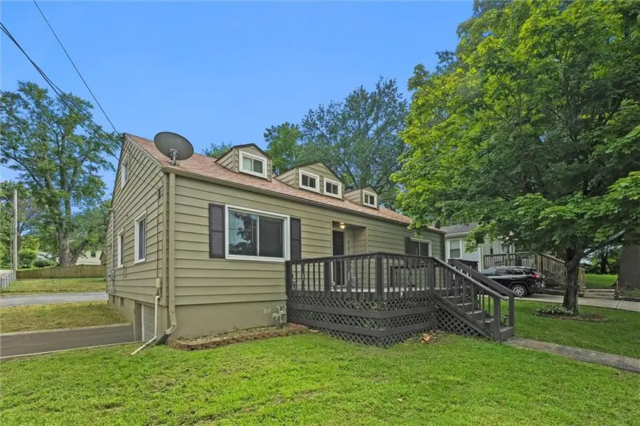 701 W 24th Street, Independence, MO 64055 - #3