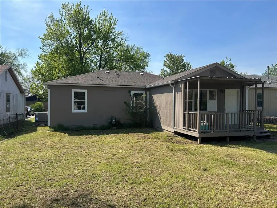 1708 Irving Street, Independence, KS 67301 - #2