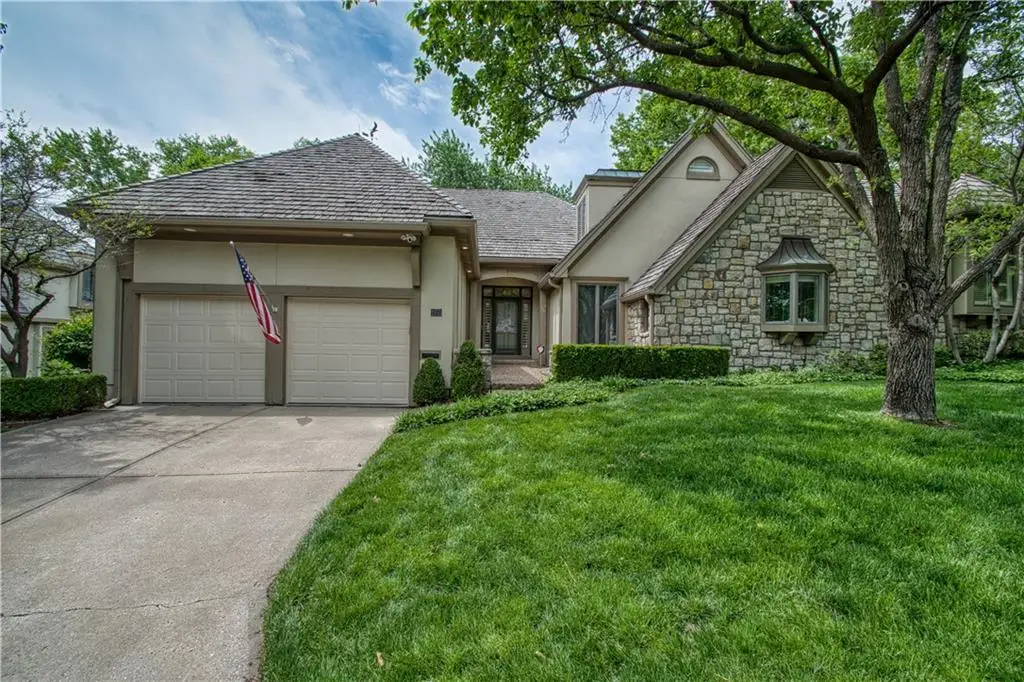 68 Le Mans Court, Prairie Village, KS 66208 - #1