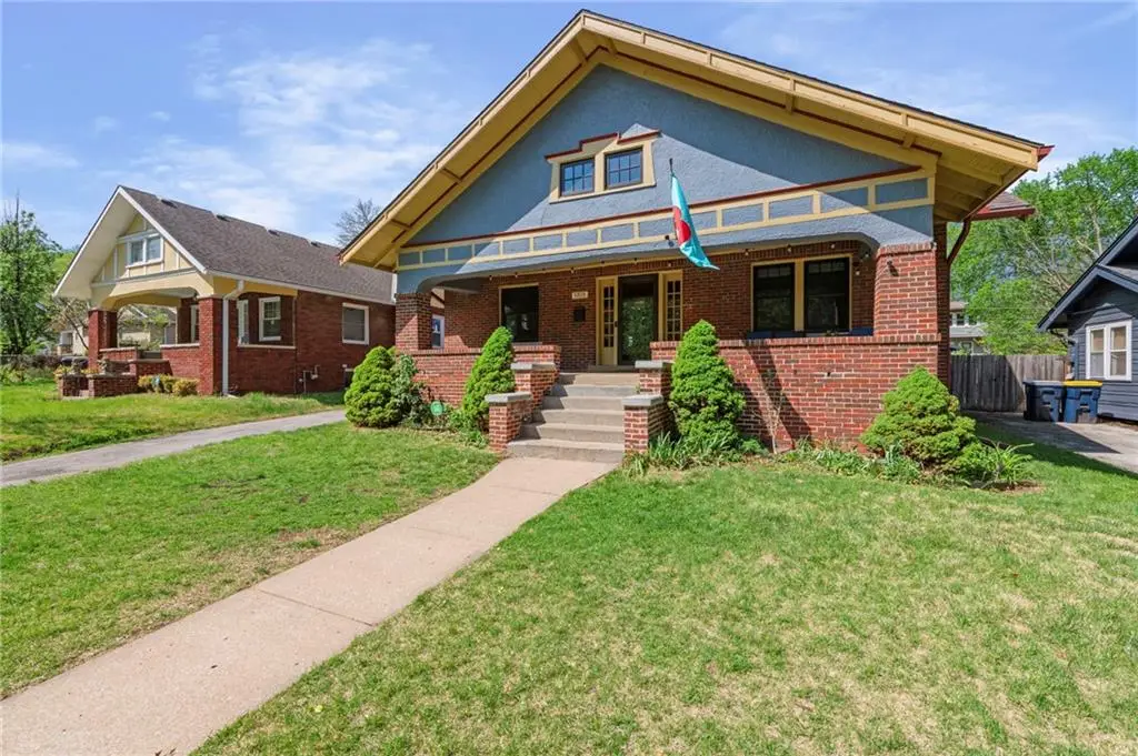 5828 Holmes Street, Kansas City, MO 64110 - #1