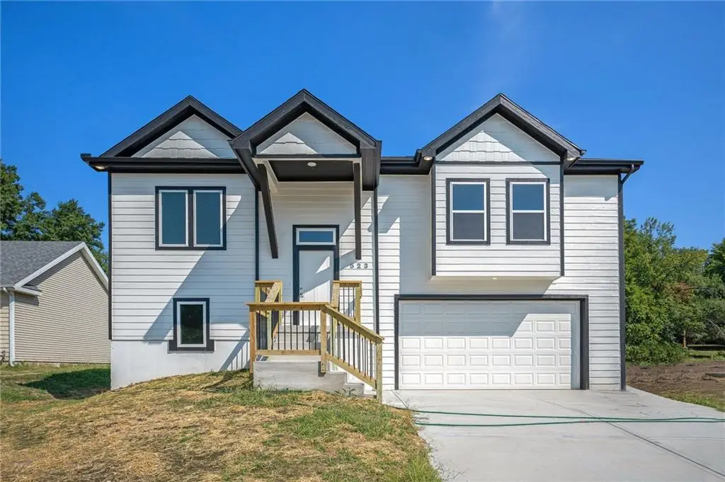 519 Hawthorne Street, Smithville, MO 64089 - #1