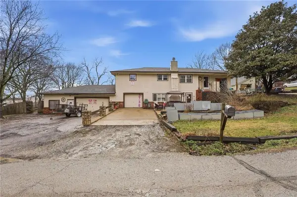 3738 Ditzler Avenue, Kansas City, MO 64133