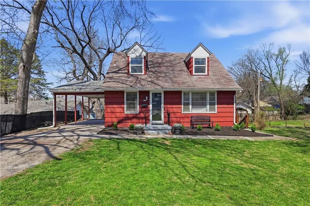 2920 W 45th Avenue, Kansas City, KS 66103 - #1