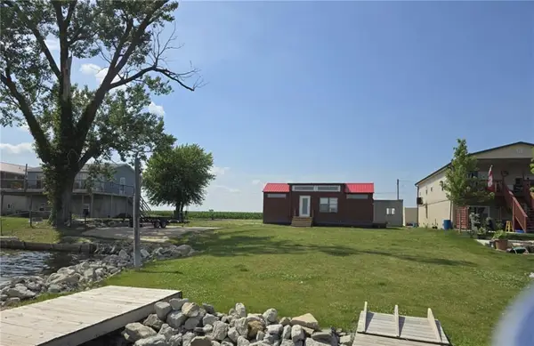 238 Ramsey Drive, Big Lake, MO 64437