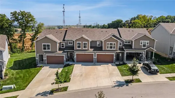 7301 Aaron Street, Parkville, MO 64152