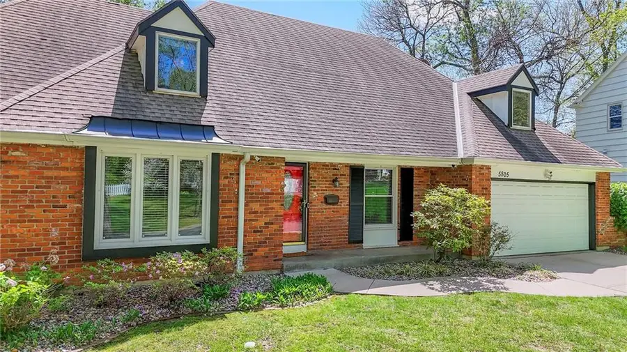 5805 W 90 Terrace, Overland Park, KS 66207 - #3