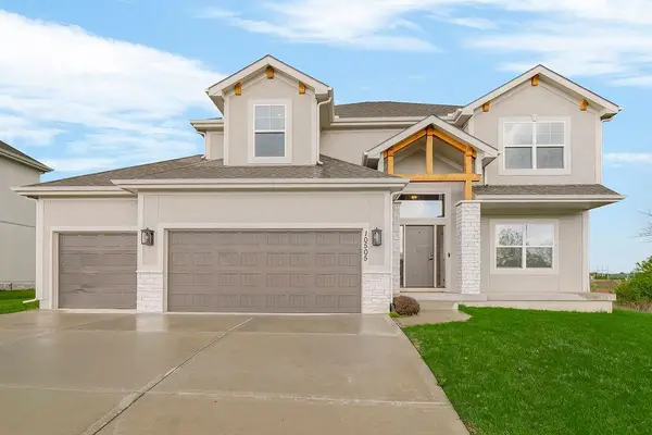 10505 N Flora Avenue, Kansas City, MO 64155