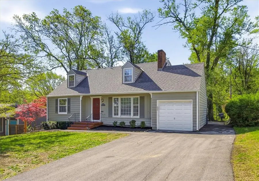 7748 Briar Drive, Prairie Village, KS 66208 - #2