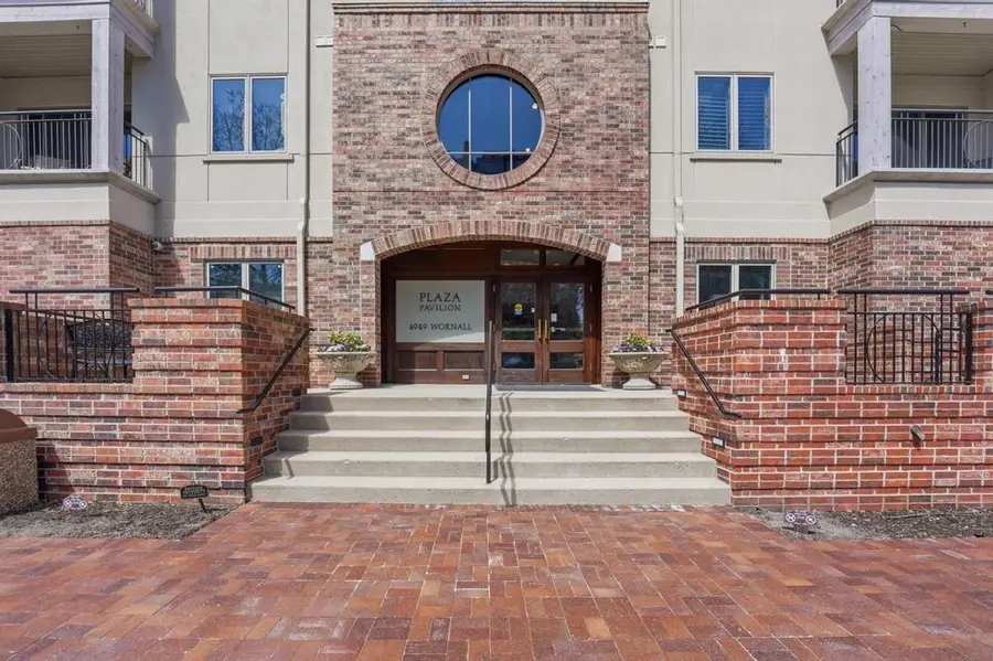 4949 Wornall Road #109, Kansas City, MO 64112 - #3