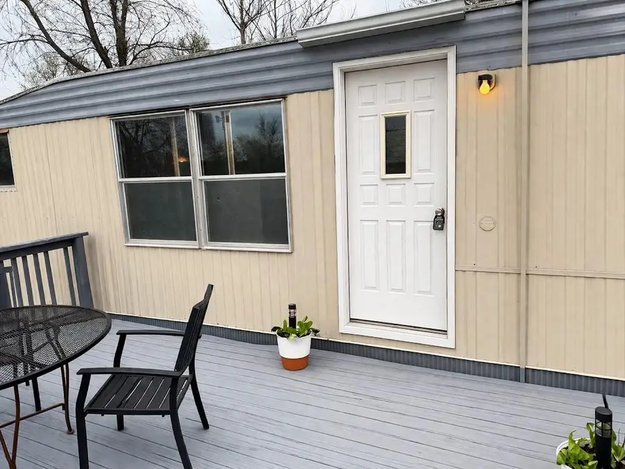 901 Woodland Street, Carrollton, MO 64633 - #2