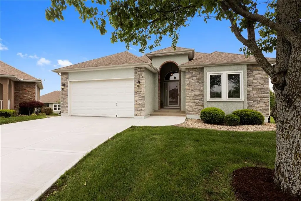 901 SW Olympia Court, Lees Summit, MO 64082 - #1
