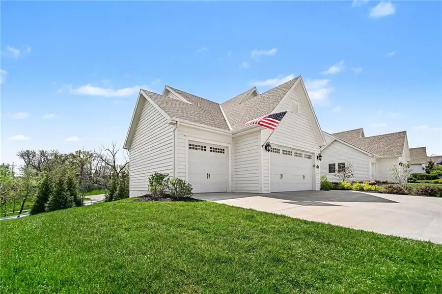 9201 Lime Stone Road, Parkville, MO 64152 - #3