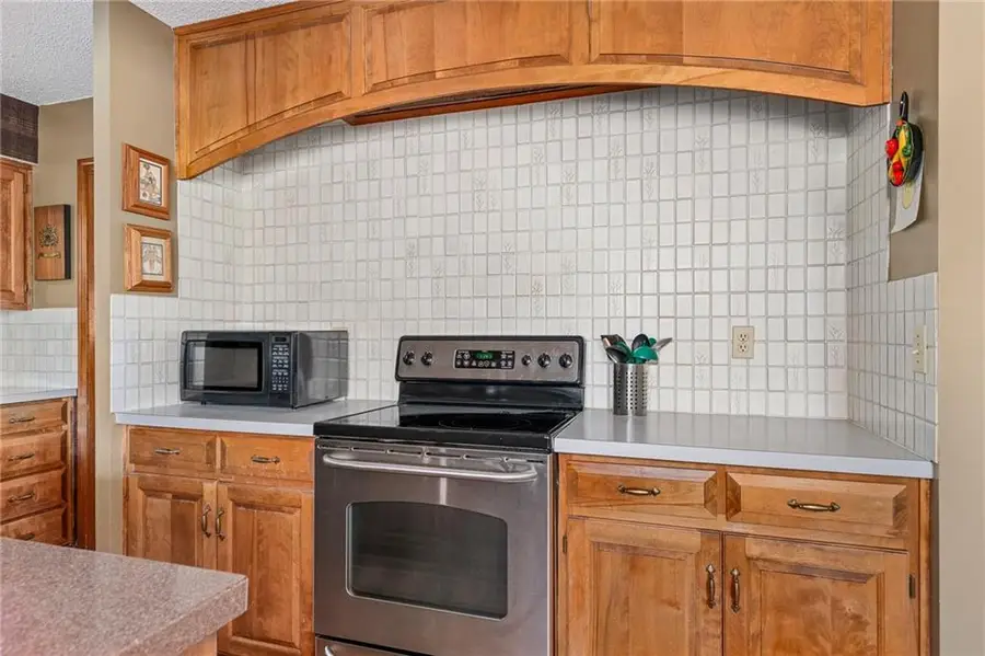 316 N Pinon Street, Olathe, KS 66061 - #3