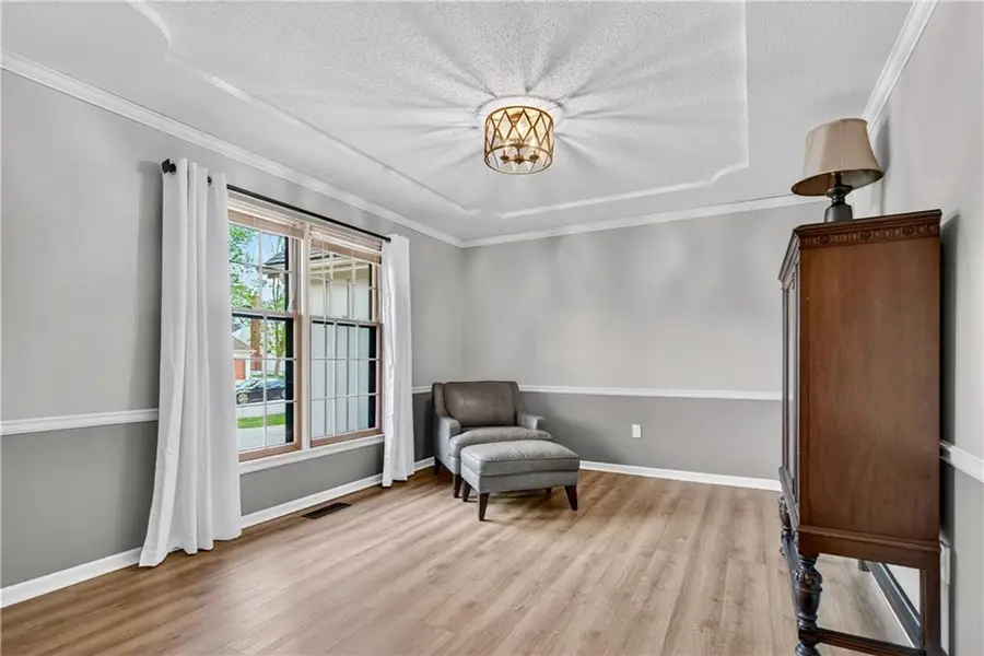 9410 Hall Drive, Lenexa, KS 66219 - #3