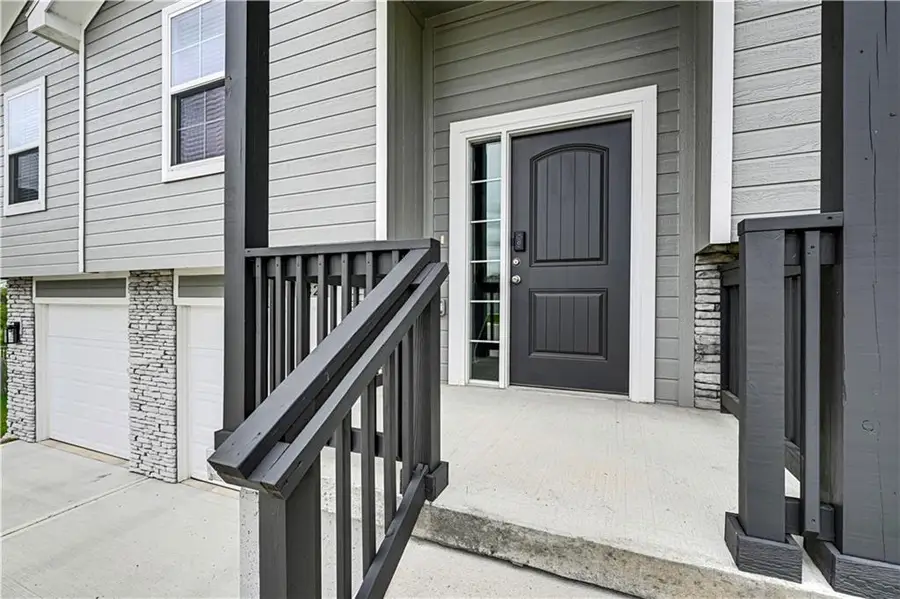 826 Shane Court, Belton, MO 64012 - #2