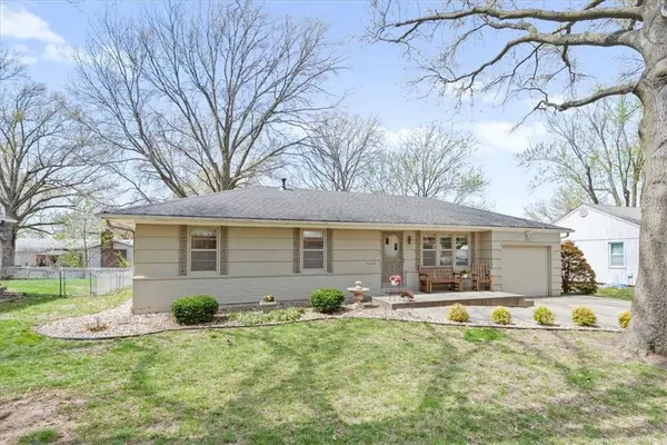 713 S Church Street, Olathe, KS 66061