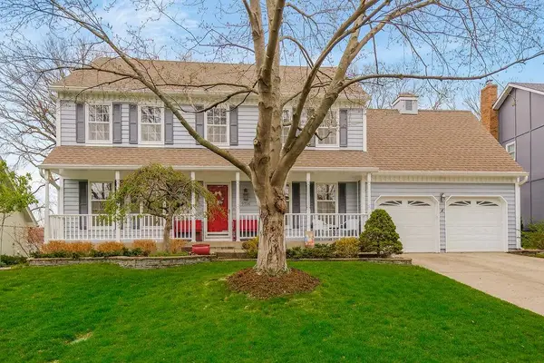 9708 W 121st Terrace, Overland Park, KS 66213