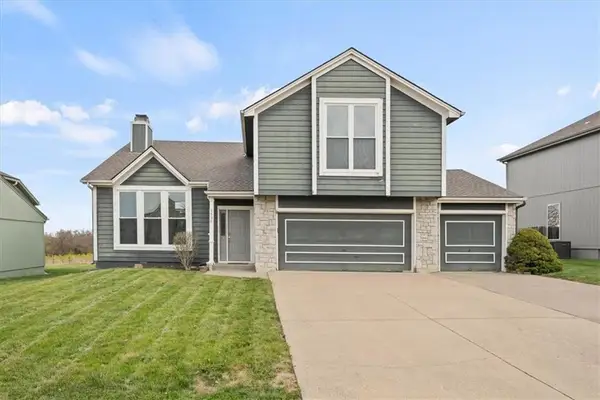 1536 SE 11th Street, Lee's Summit, MO 64081