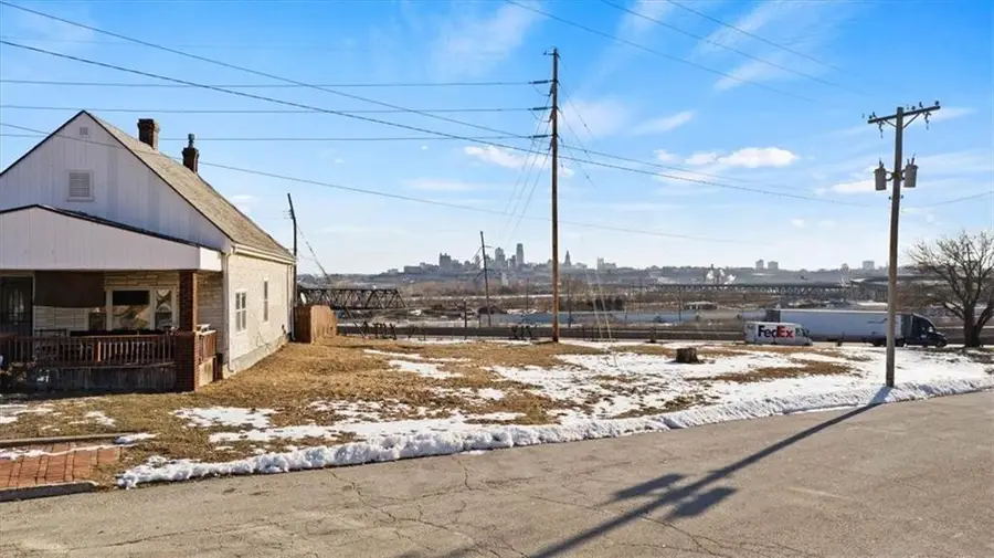205 Orchard Street, Kansas City, KS 66101 - #3