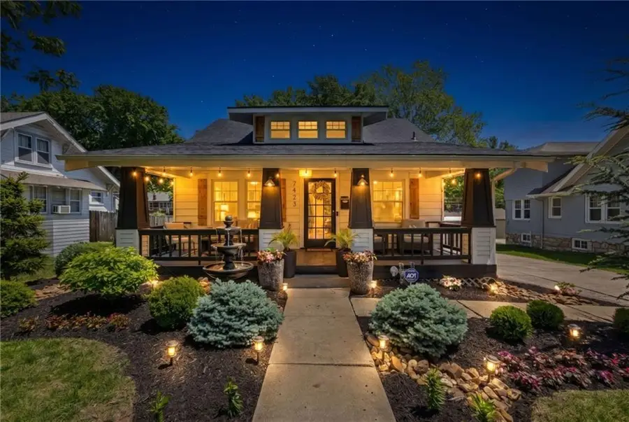 7423 Jarboe Street, Kansas City, MO 64114 - #2