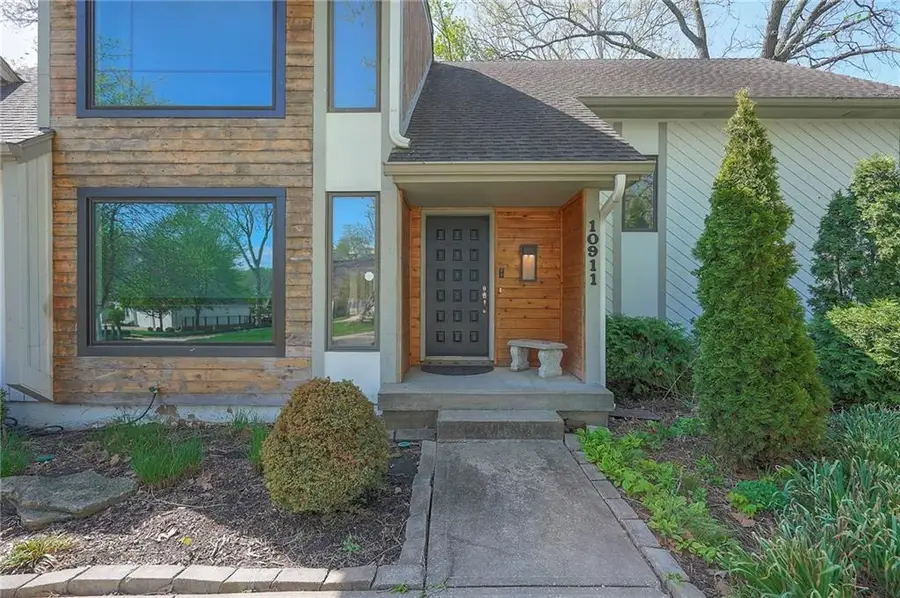 10911 W 120th Terrace, Overland Park, KS 66213 - #3