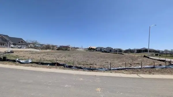 17229 Monrovia Street, Bucyrus, KS 66013