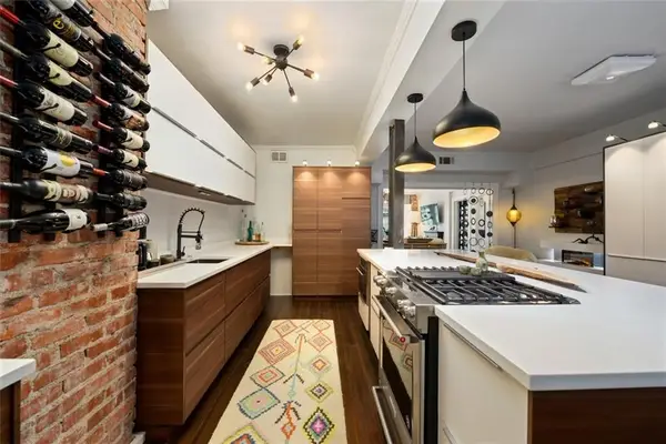 4436 J C Nichols Parkway #1 S, Kansas City, MO 64111