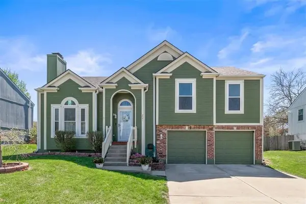 2541 SE Kimbrough Lane, Lee's Summit, MO 64063